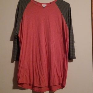 Salmon. Grey and teal randy t